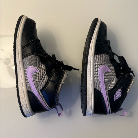 Jordan 1 Mid Houndstooth - Picture 4 of 11